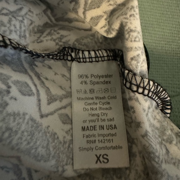 Lularoe Carly - Picture 3 of 3